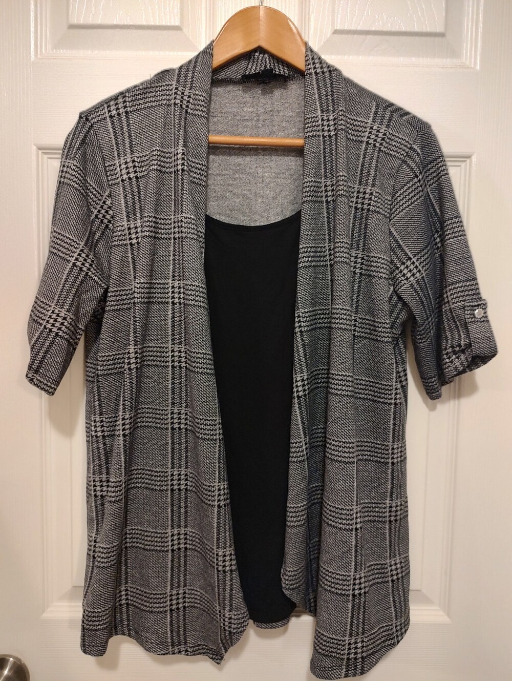 NAIF Black & Gray Plaid Open-Front Cardigan